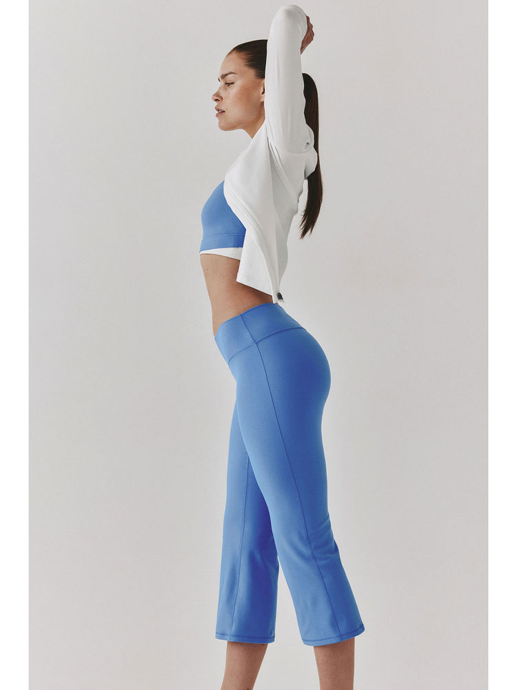 H&M Women Blue Flared Capri Sports Leggings With Softmove-image-37