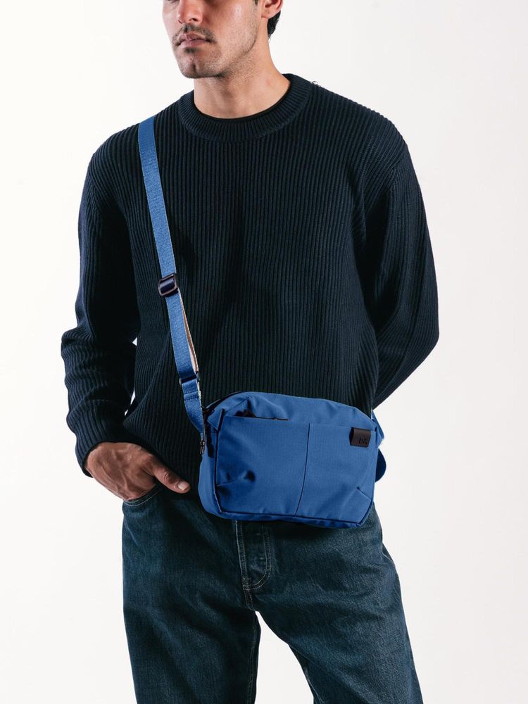 DailyObjects Lagoon Pivot Crossbody Sling Bag (M)-picture-28