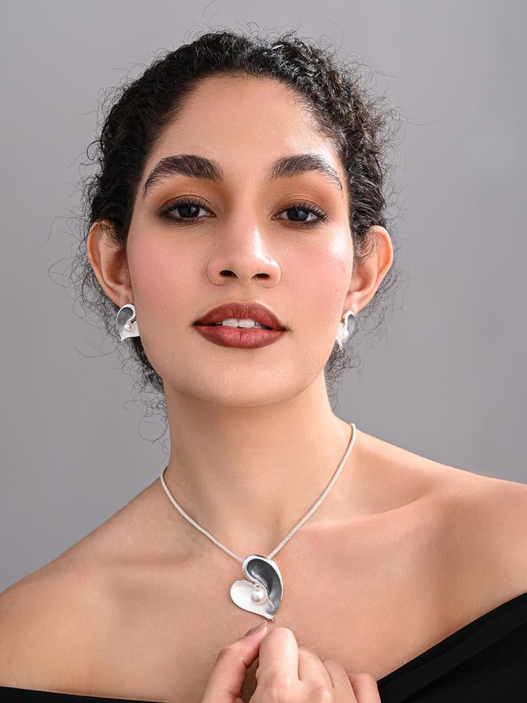 REENISAA Silver Mist Heart Necklace Set-image-1