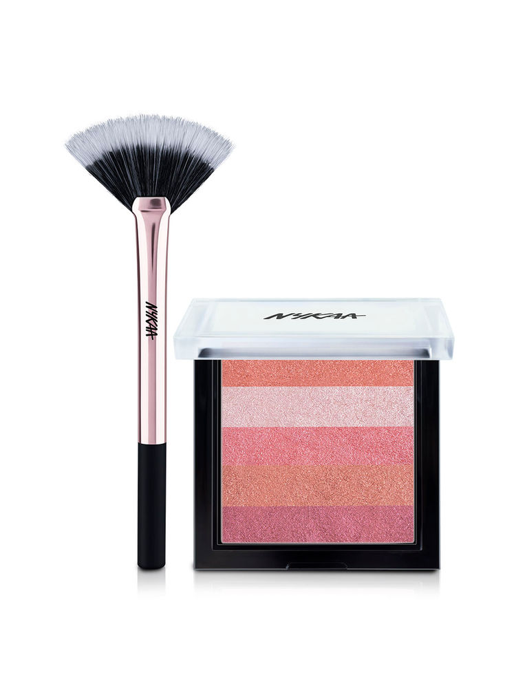 Nykaa Cosmetics Highlighter Combo - Palette + Fan Makeup Brush-image-40