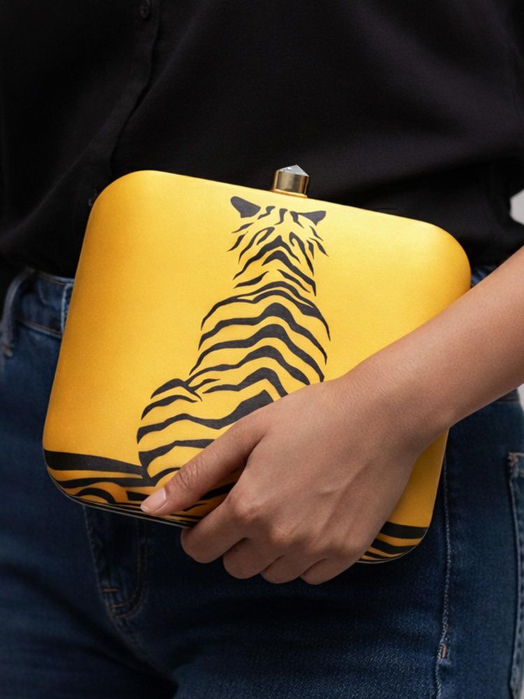 ARTKLIM Yellow Tiger Printed Clutch with Detachable Chain-picture-24