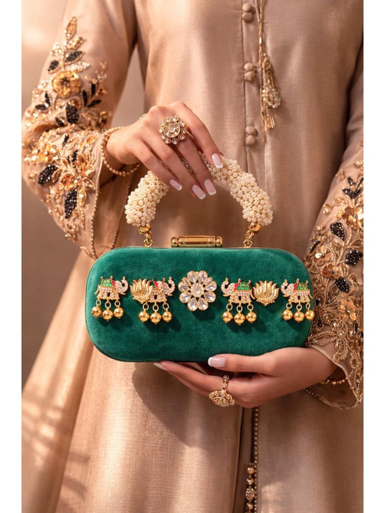 BOXWISH BY BHUMIKA Women Green Embellished Clutch