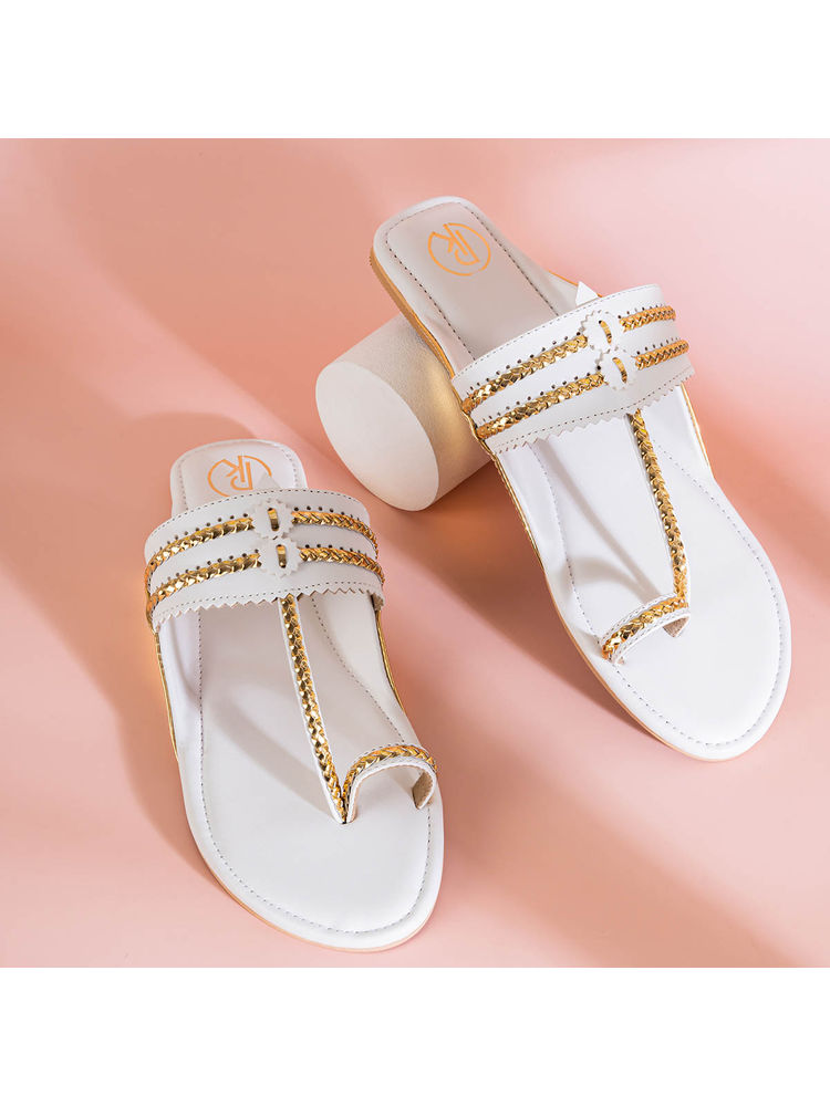 PREET KAUR White Two Tone Kolhapuris-picture-27