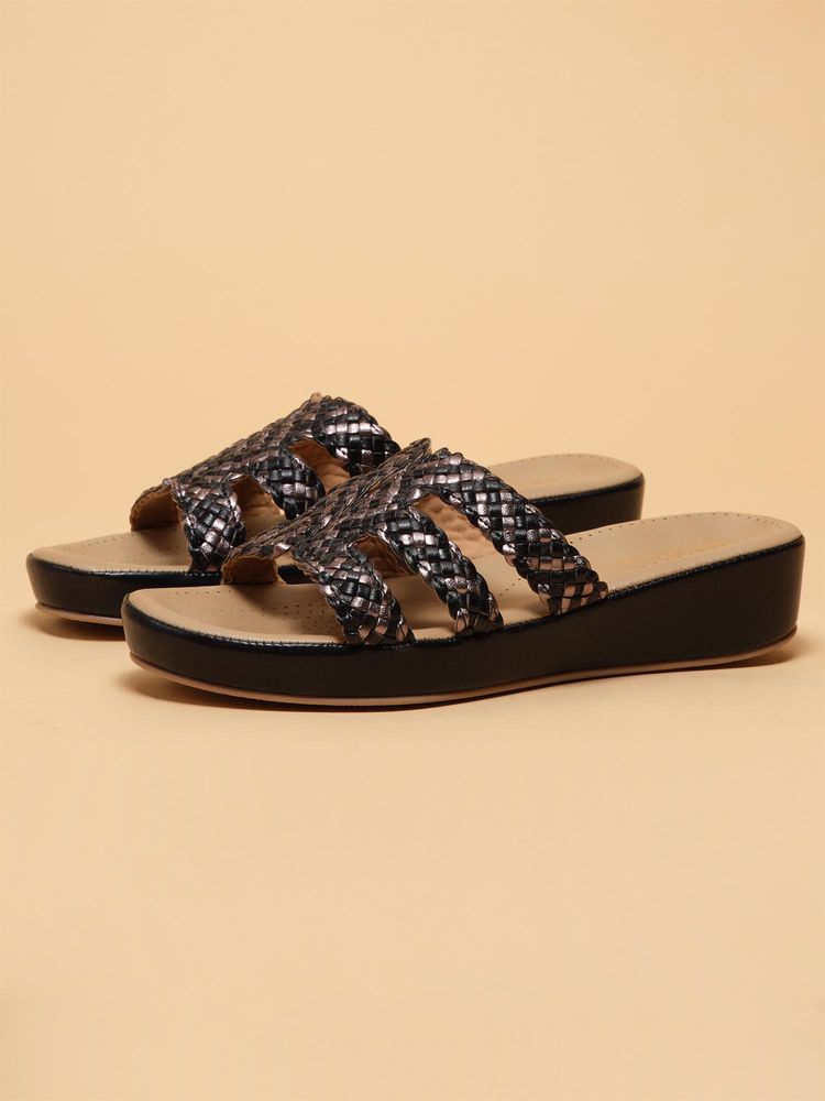 Eridani Women Black Slip-On Sandals-image-10