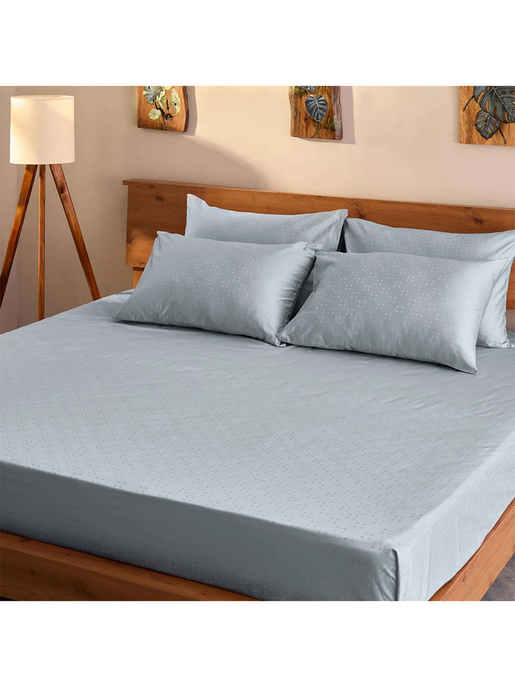 Unalome Arctic 300 Tc Fitted Bedsheet with Two Pillow Covers