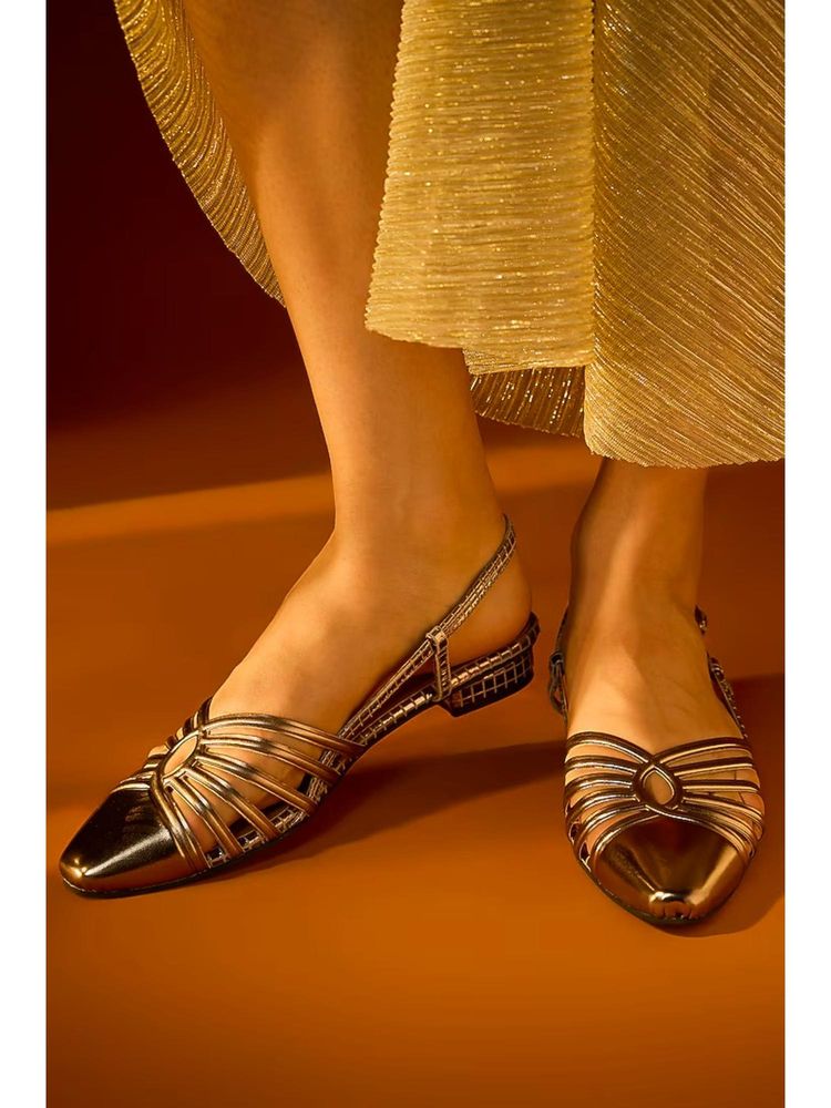 Sana K Luxurious Footwear Eva Gold Steam Leather Bunto Cut Sandals-picture-12