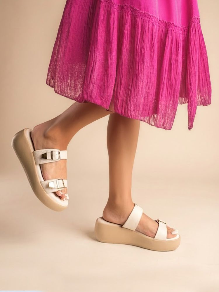Monrow Women Zinnia White Sandals-image-17