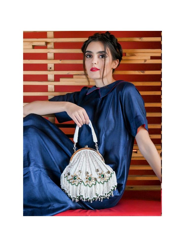Odette White Pearl Beaded Rhinestone Batuwa-picture-12