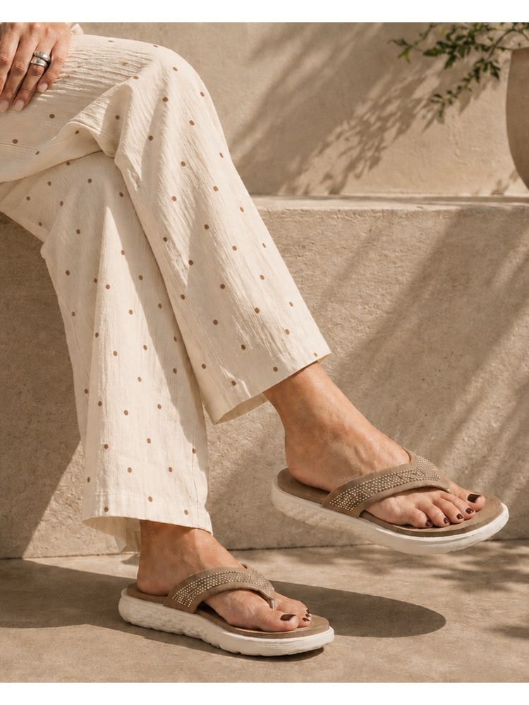 Indifeet x Groway Women Brown Studded Thong Flipflops-image-3
