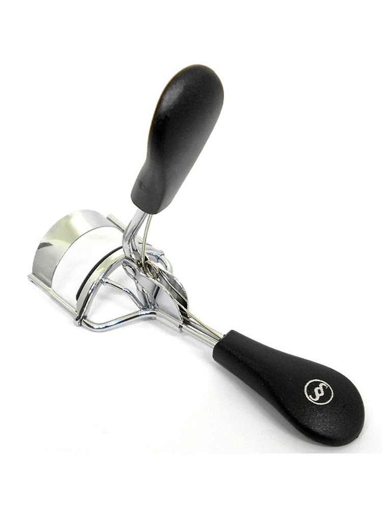 Bare Essentials Eyelash Curler