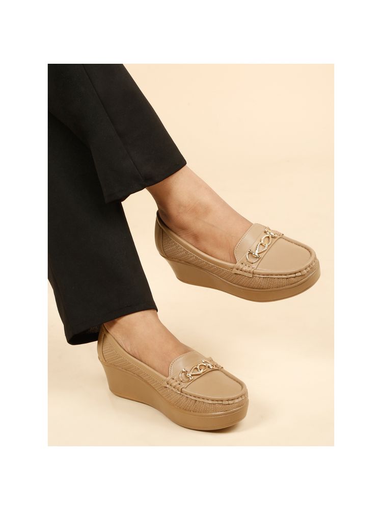 Flat n Heels Women Beige Loafers-picture-31