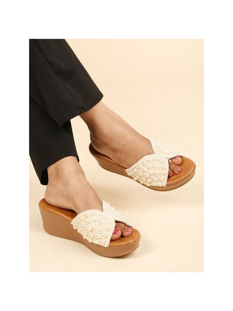Flat n Heels Women Beige Wedges Heels-picture-27