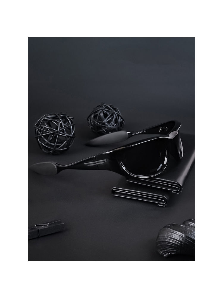 Voyage Polarized & UV Protected Black Wrap-Around Sunglasses for Unisex Adult - 5012MG4020