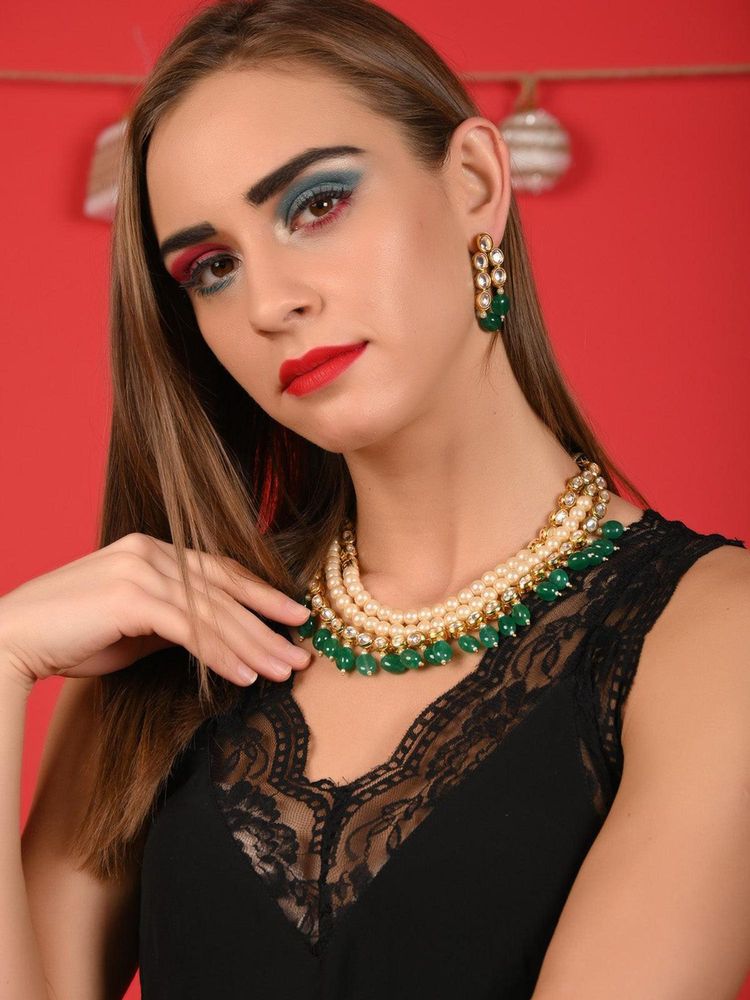 Odette Women Layered Blissful Green Kundan-Pearl-Mani Necklace With Earrings-image-5
