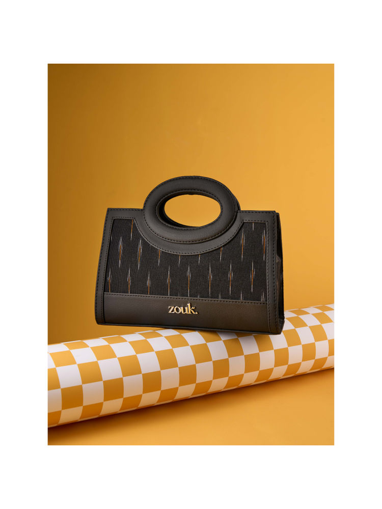 Zouk Women Black Ikat GreRe Zoe Sling Bag-image-44