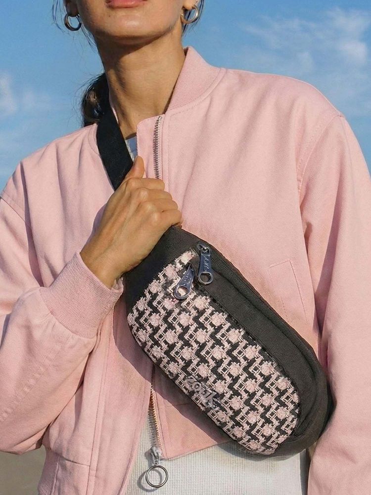 Zouk Off White Women's Carter Checks Faye Fanny Pack-picture-13