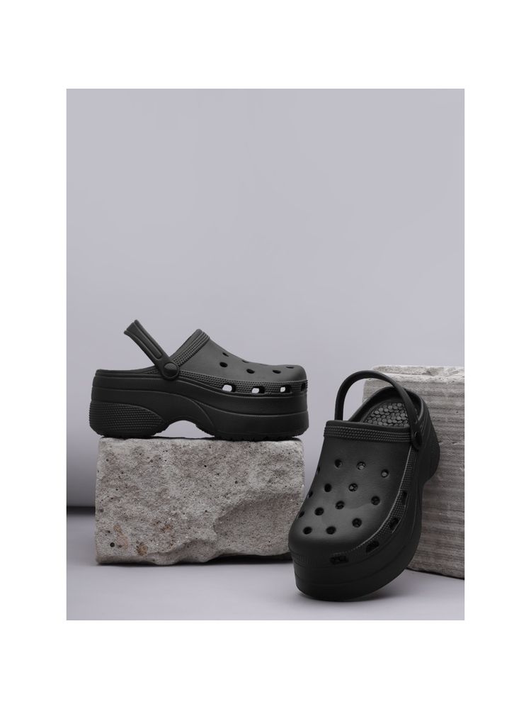 Truffle Collection Black Solid Clogs-picture-19