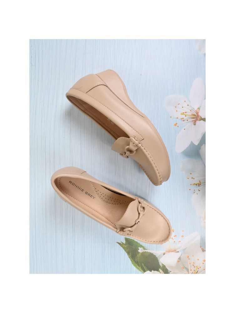 Ronnie Grey Women Cream Solid Loafers-picture-25