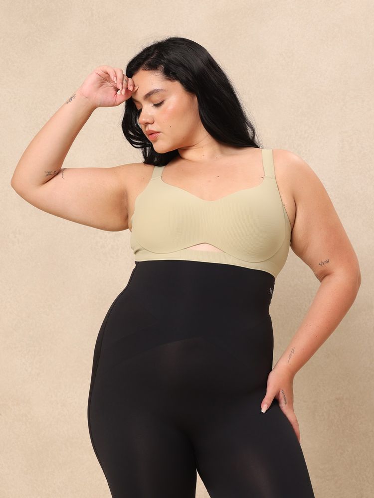 Krvvy Women Black Seamless Mid-Thigh Shapewear Shorts-picture-10
