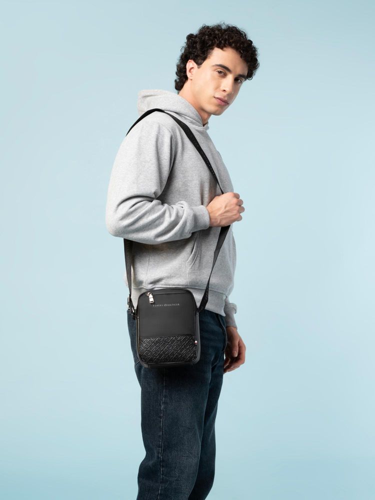 tommy hilfiger accessories Tommy Hilfiger Unisex Crossbody Sling Bag Nexo - Black-picture-13