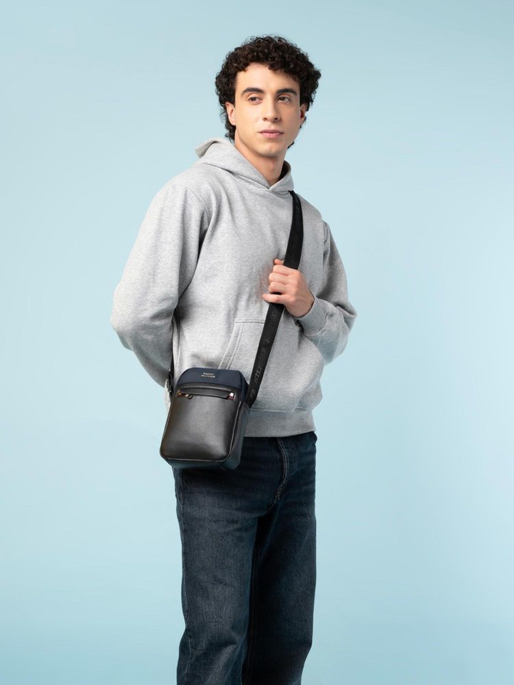 tommy hilfiger accessories Tommy Hilfiger Unisex Crossbody Sling Bag Veya - Navy Blue-picture-19