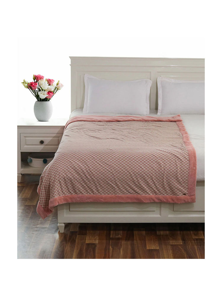 PLUCHI Eleanor Pink and Natural Single Bed Cotton Knitted Blanket with Fur Back-picture-11