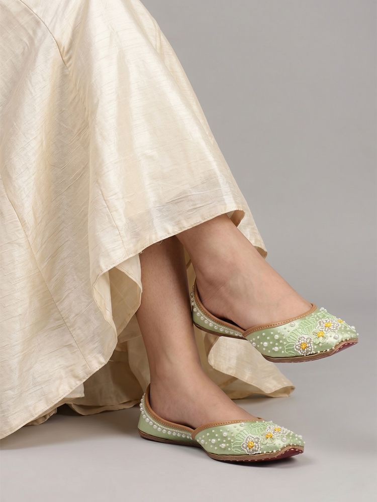 Dollphin Women Pista Embroidered Ethnic Juttis-image-38