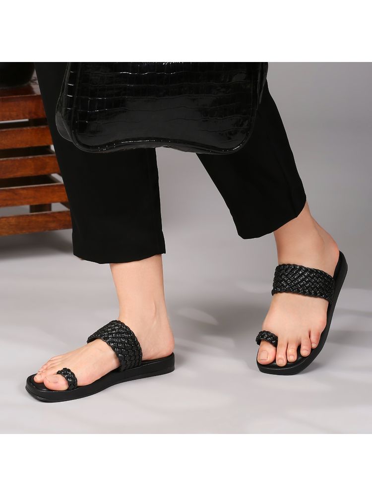 Kenneth Cole Women One Toe Black Sandals-image-17