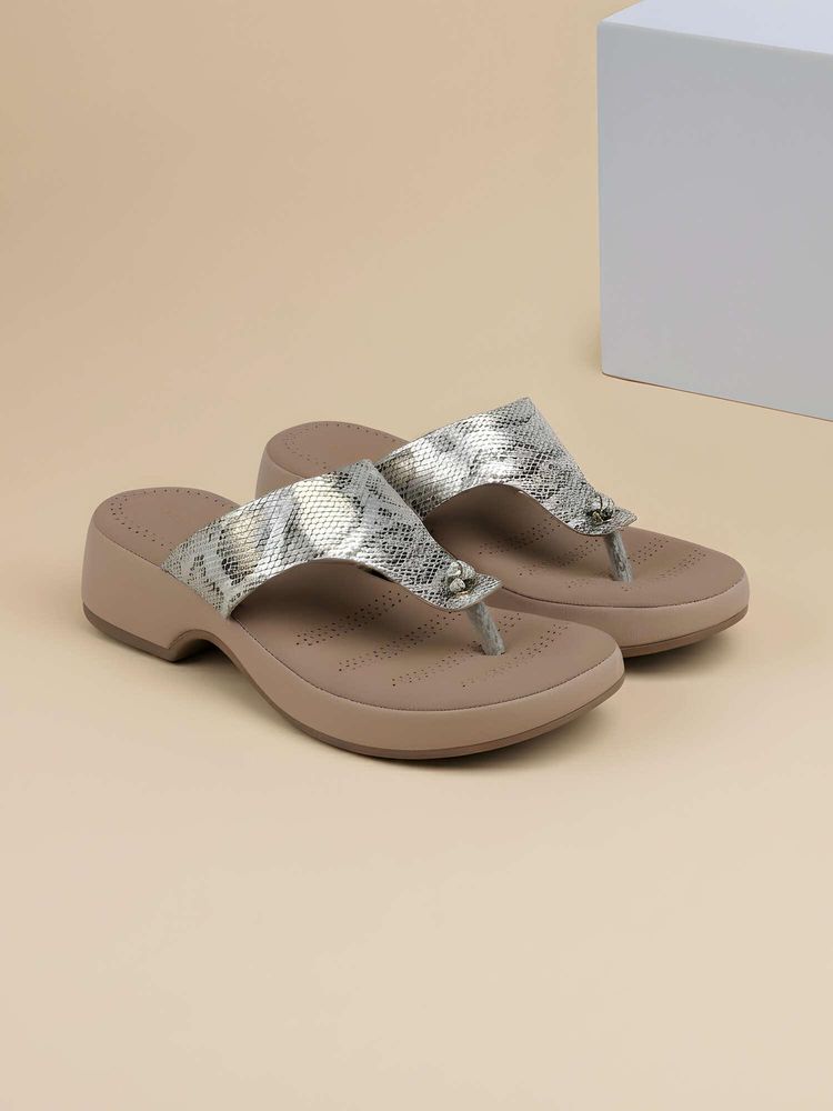 Metro Women Brown Casual Sandals-picture-23