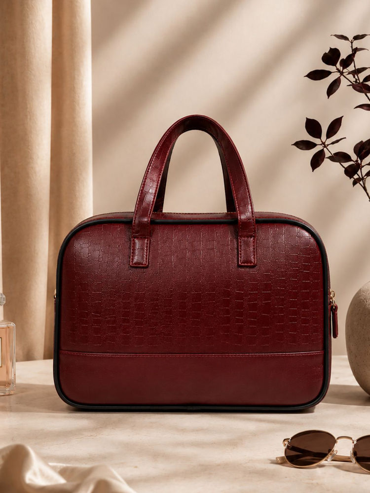 Yelloe Maroon Textured Duffle Bag-picture-24