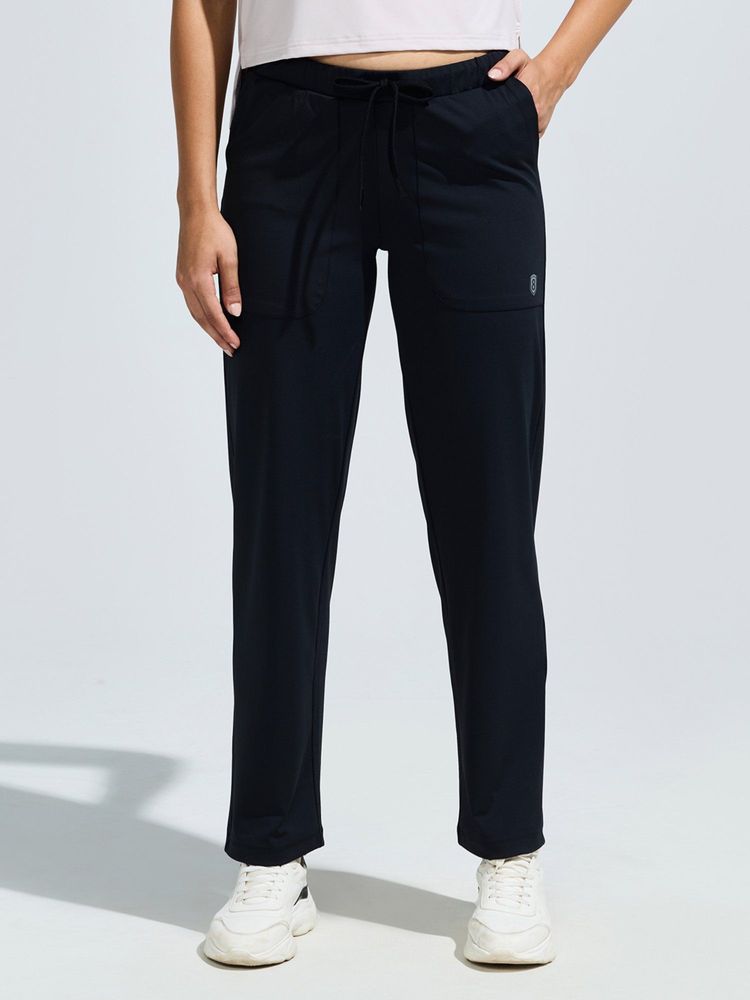 DOMIN8 Women Black Functional Multi-Pocket Super Stretchable Wrinkle Resistant Trackpant-picture-11
