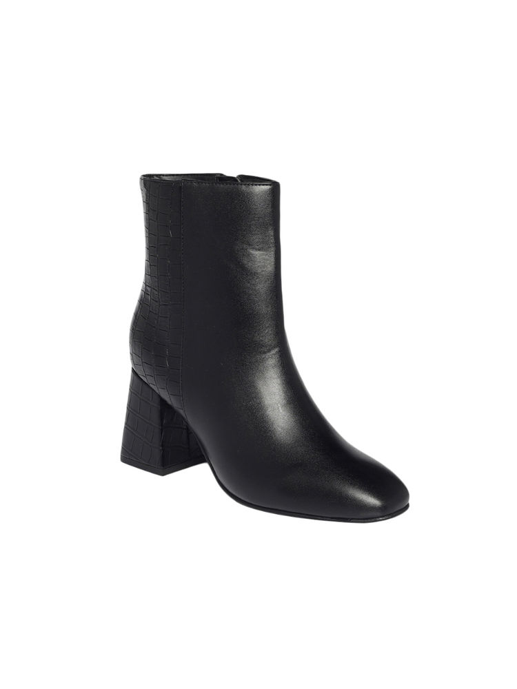 Monrow Solid Or Plain Black Block Boots-picture-14