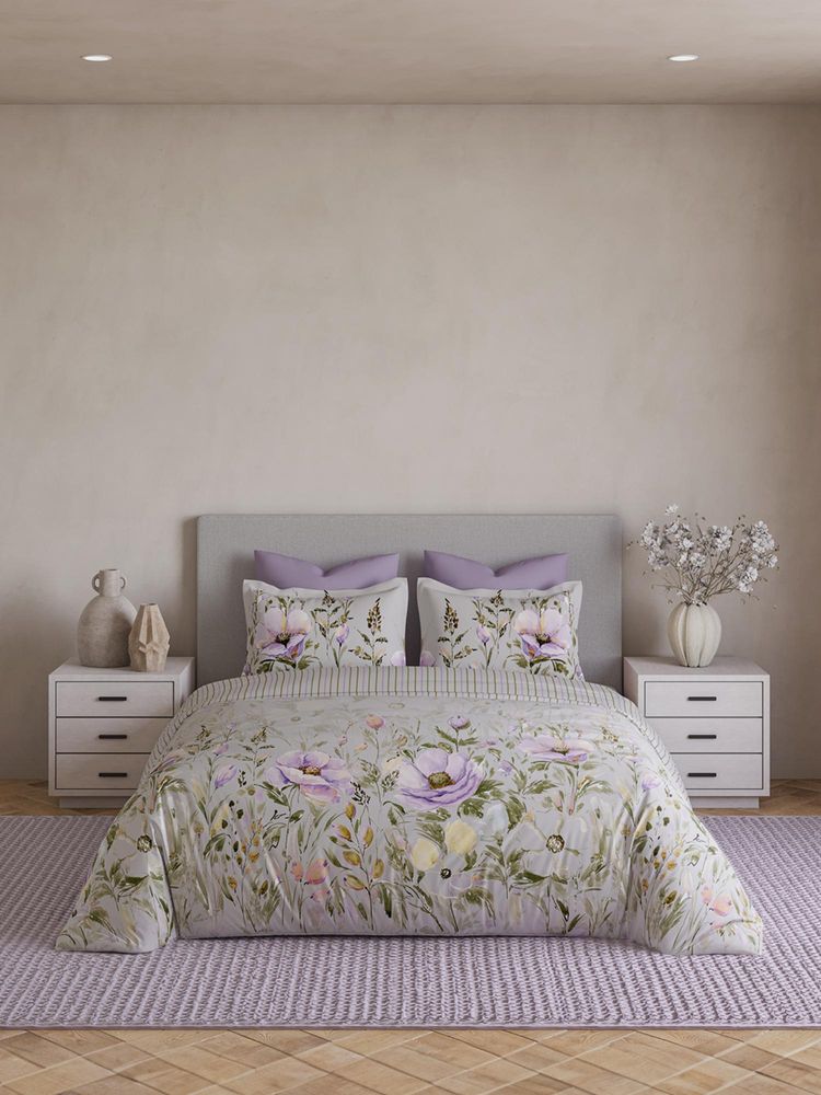 Ddecor Live Beautiful Cotton 180TC Floral Purple Super King Bedsheet with 2 Pillow Covers & Quilt-image-3