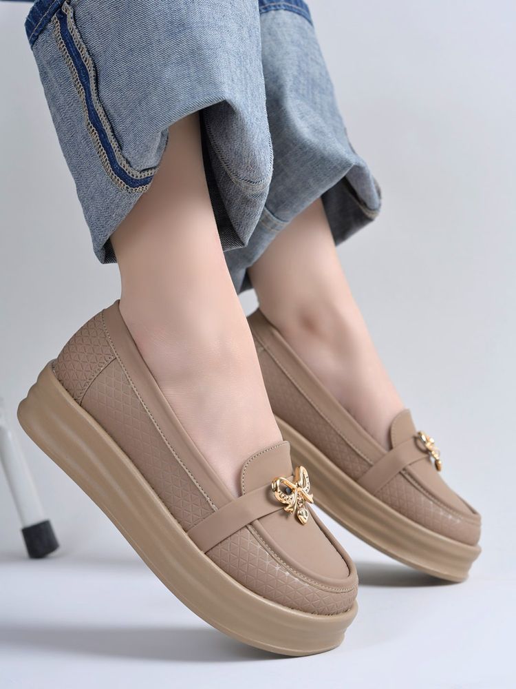 Shoetopia Womens Beige Platform Loafers-image-4