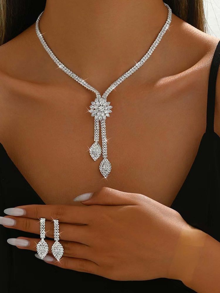 Peora Women Silver Plated Crystals and Cubic Zirconia Jewellery Set-image-24