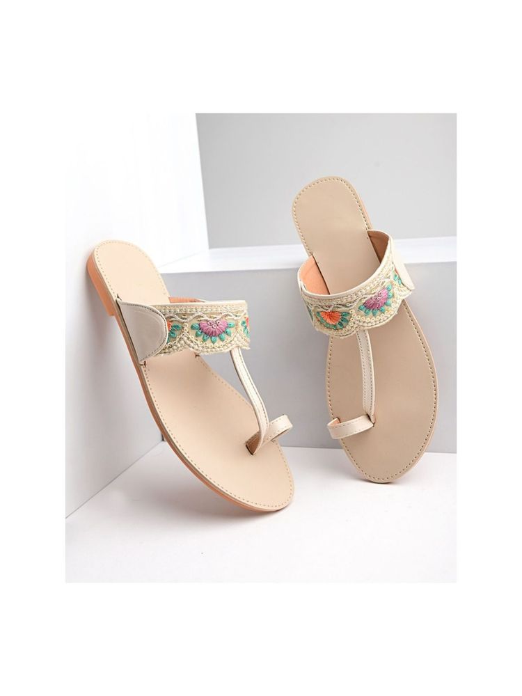 Shoetopia Women Cream-coloured Ethnic Flats-picture-17