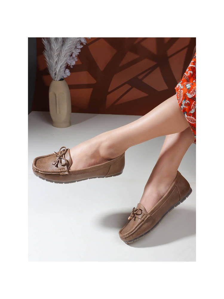 Carlton London Women Classic Bow Detail Brown Loafers