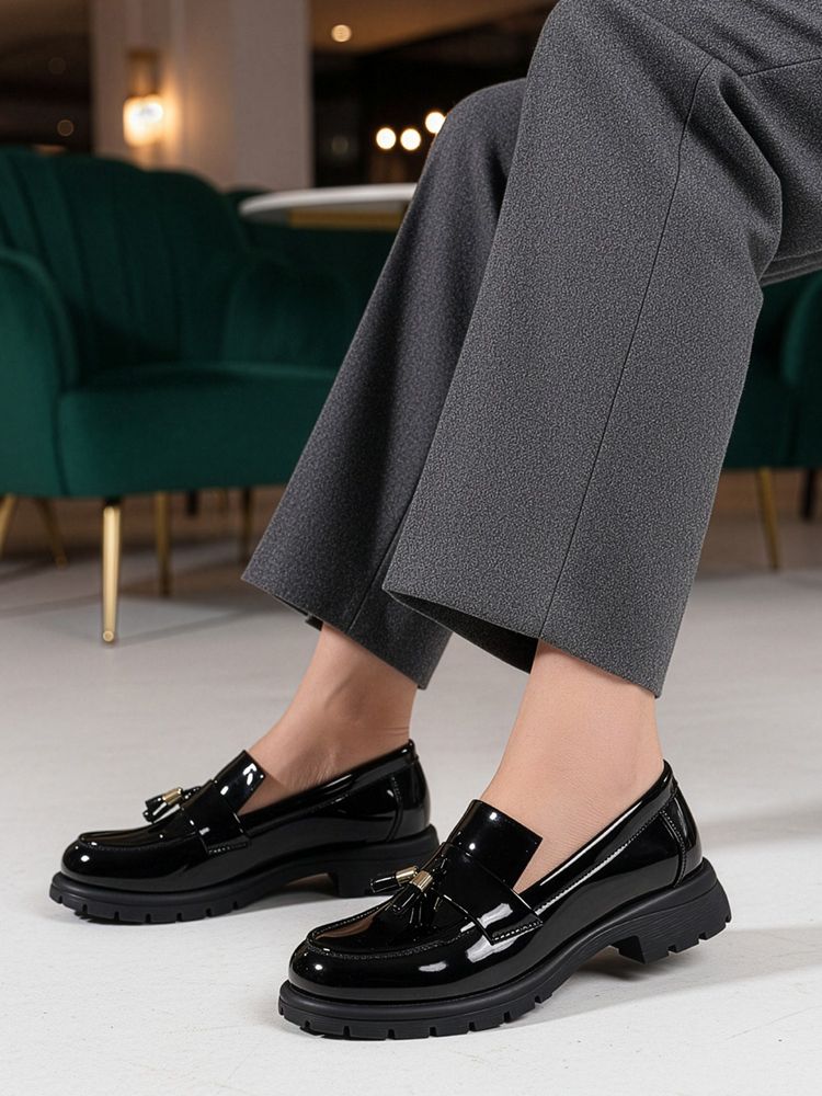 ELLE Womens Moccasins with Chunky Lug Sole and Tassel Detail - Black-picture-22