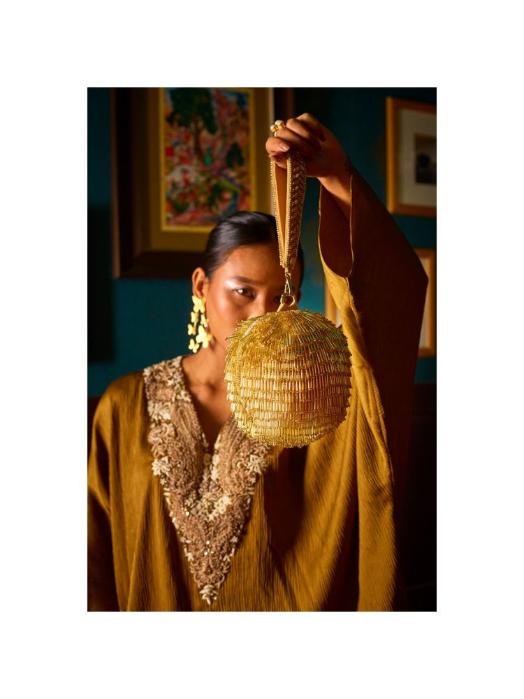 FOREVER NOOR COSMO Golden Potli-image-16