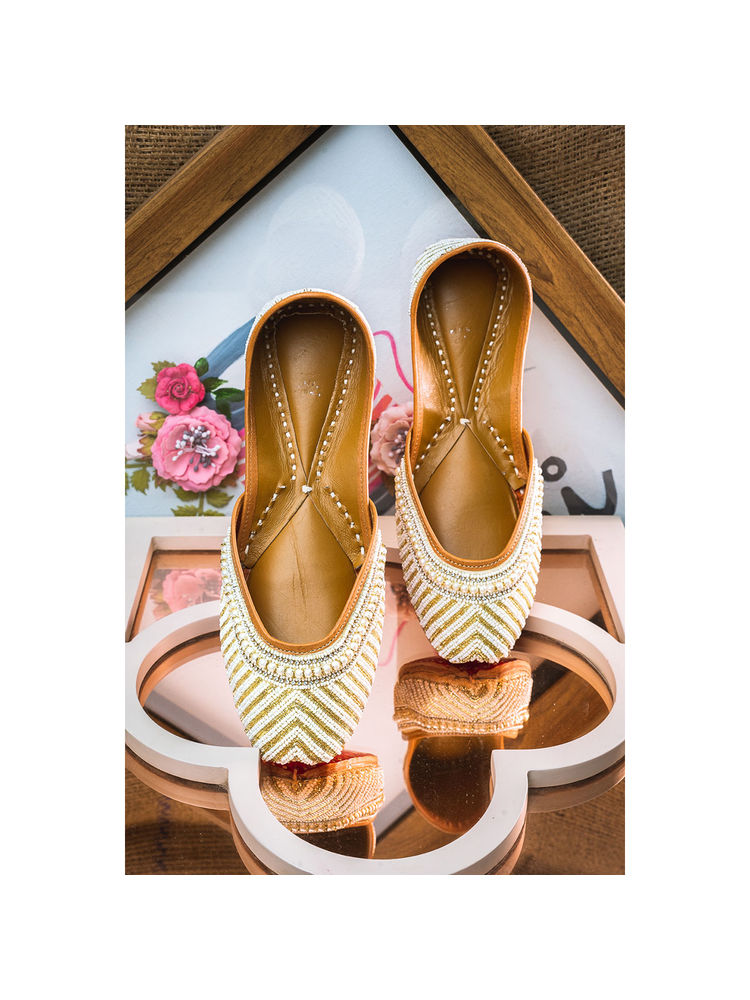NR BY NIDHI RATHI Embellished Ethnic White Juttis