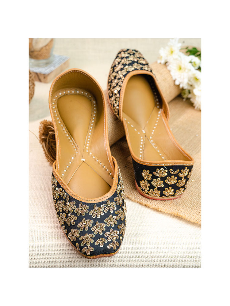 NR BY NIDHI RATHI Square Toe Ethnic Embellished Fabric Black Juttis-image-48