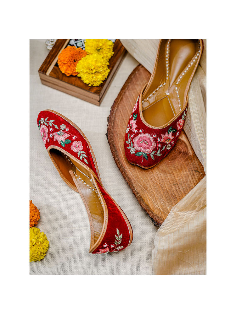 NR BY NIDHI RATHI Intricate Embroidered Ethnic Maroon Juttis-picture-12