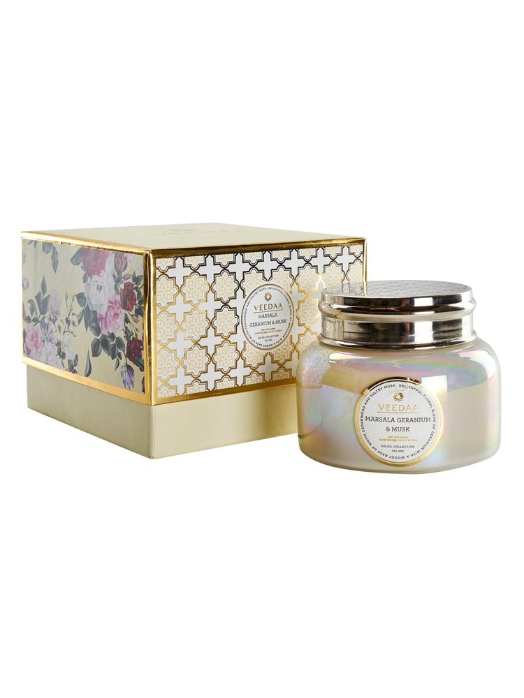 Veedaa Marsala Geranium And Musk Macaron Glass Scented Candle