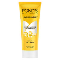 Ponds Sun Miracle Detan Facewash With Vitamin C & Niacinamide