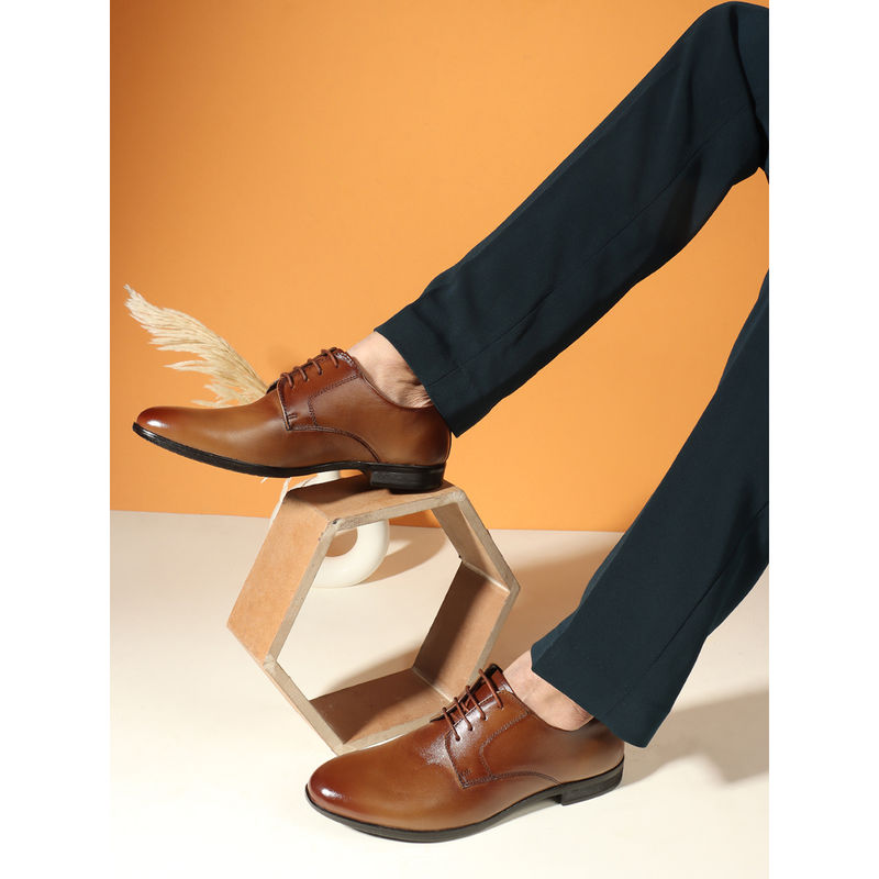 Carlton London Men Tan Solid Lace-Ups Leather Formal Derbies (EURO 41)