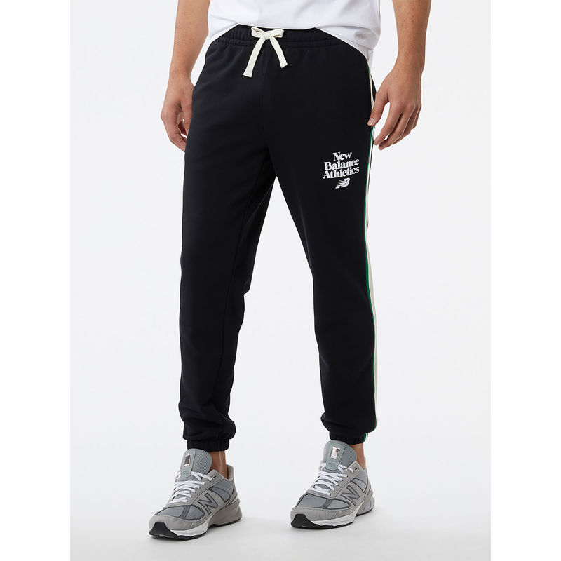 New Balance Men Black Activewear Trackpant (XS)