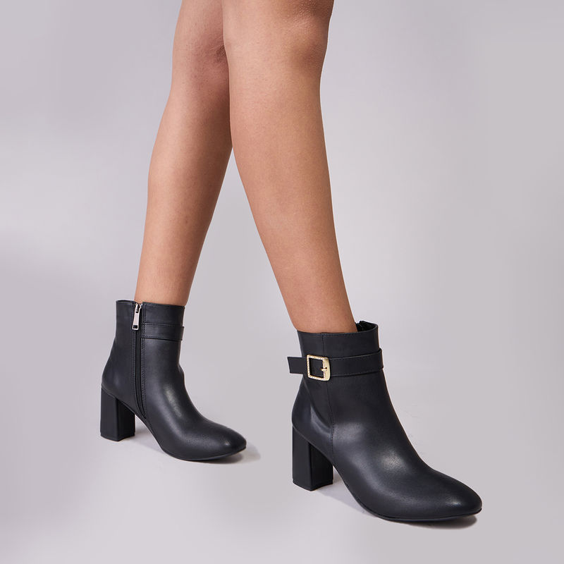 nykaa fashion boots