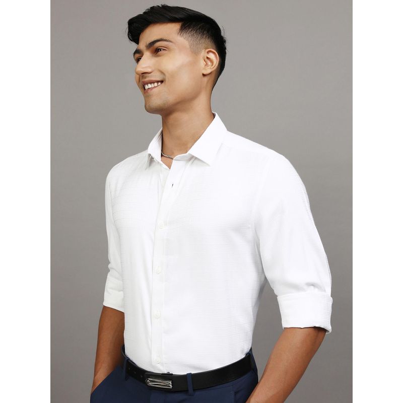 LOCOMOTIVE Men White Solid/Plain Casual Shirt (L)