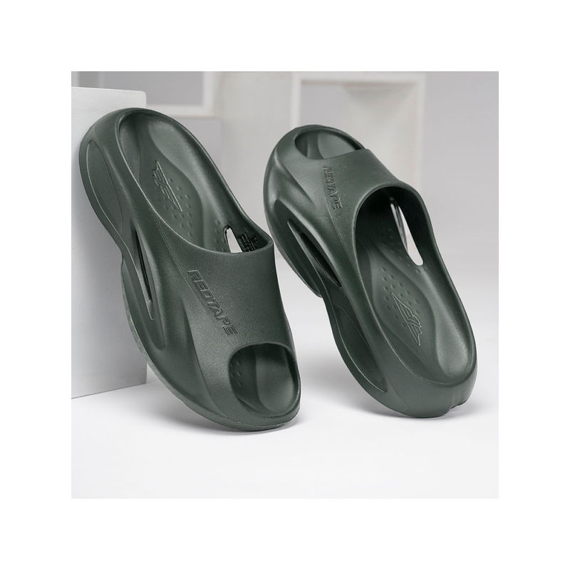 Red Tape Men Solid Hunter Green Sliders (UK 7)