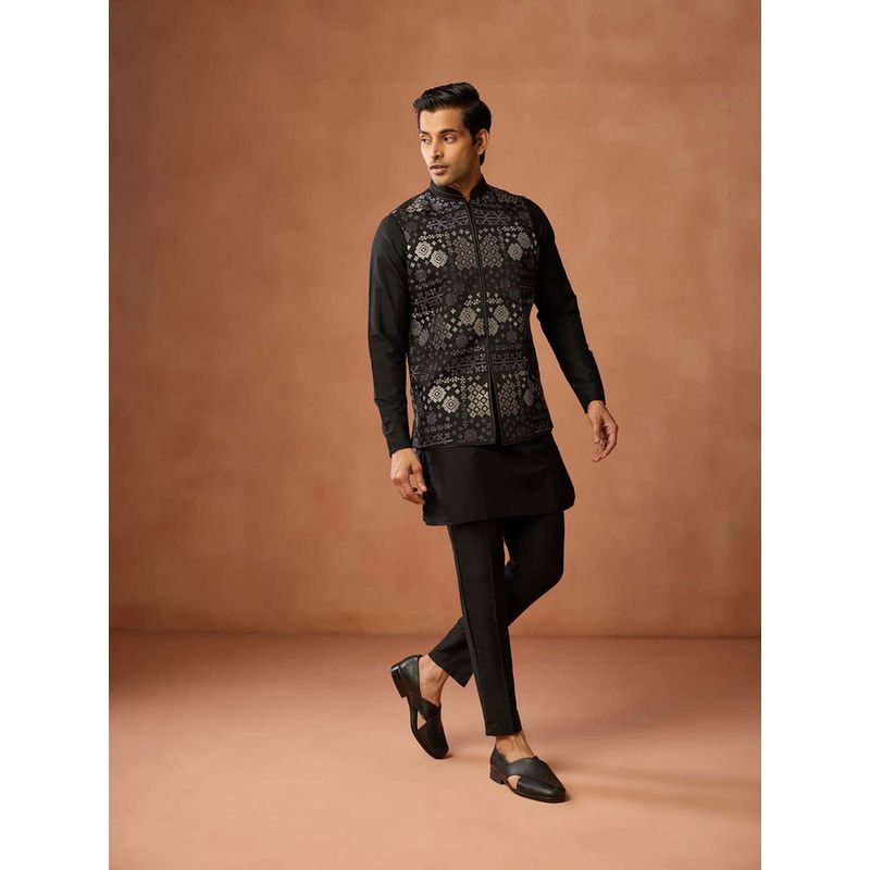 KISAH Men Black Silk Blend Kurta & Brocade Nehru Jacket With Trouser (38)